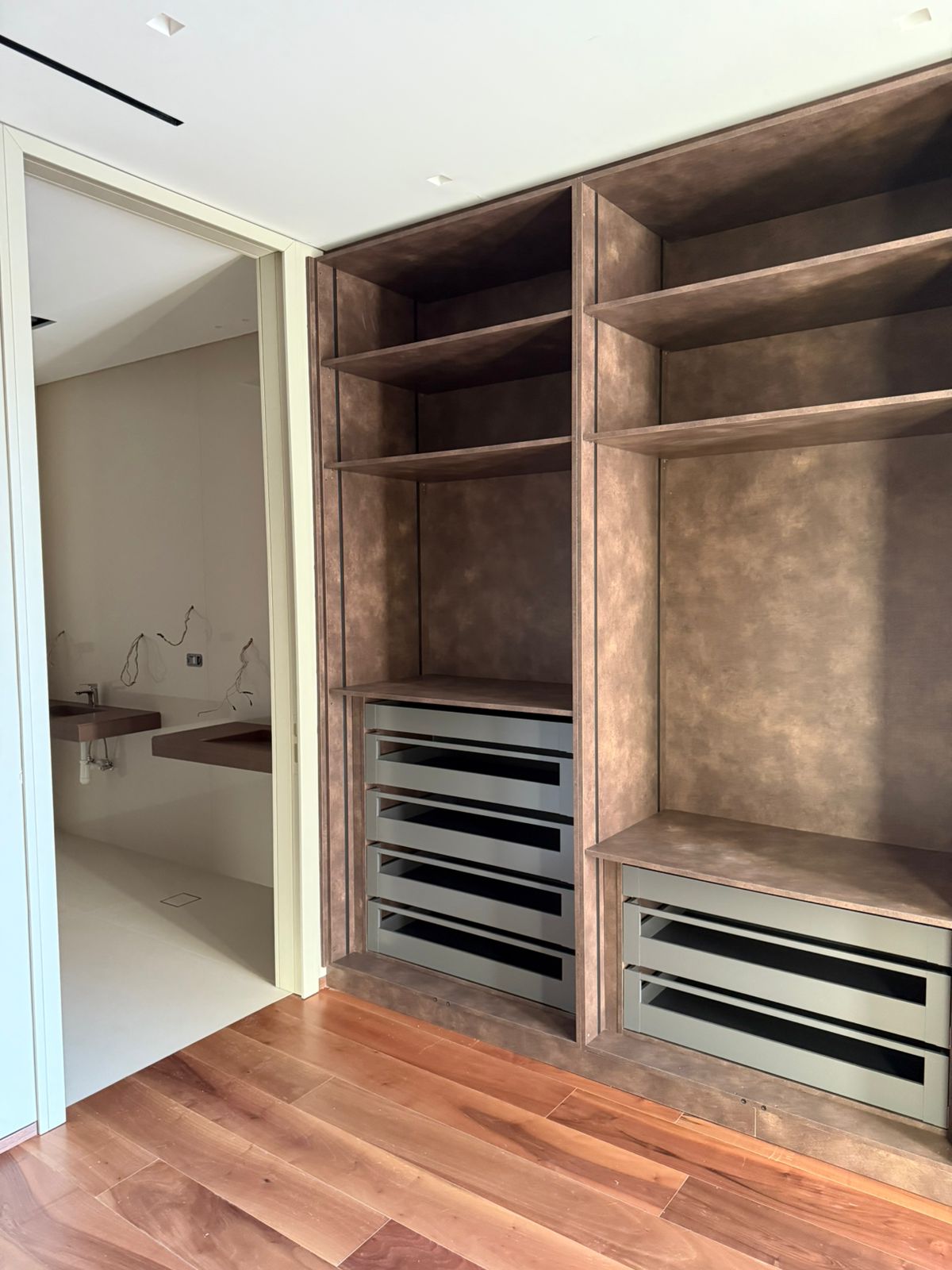 2025 06 01 at 18.09.35